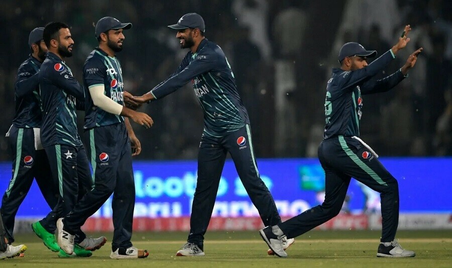 Pakistan defeated England by 6 runs | 5th T20 match
